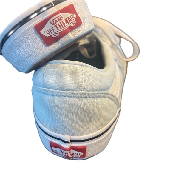 sneakers - Picture 4 of 5